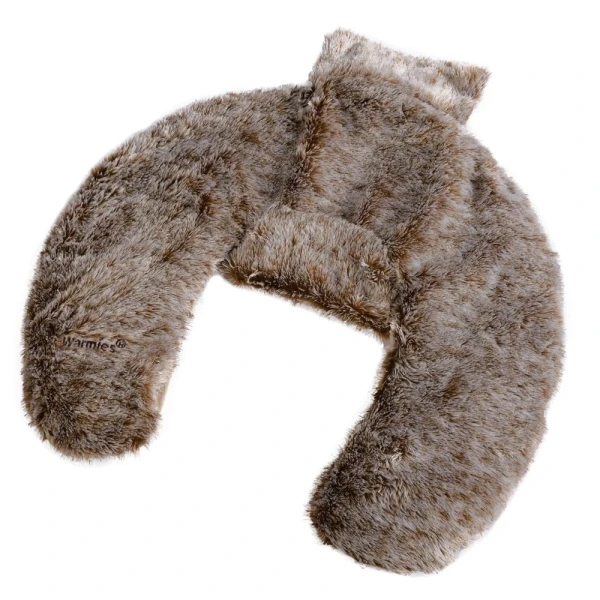 Hier sehen Sie den Artikel WARMIES Neck Warmer Deluxe Lavendel-Füllung aus der Kategorie Kälte- und Wärmetherapie. Dieser Artikel ist erhältlich bei pedro-shop.ch